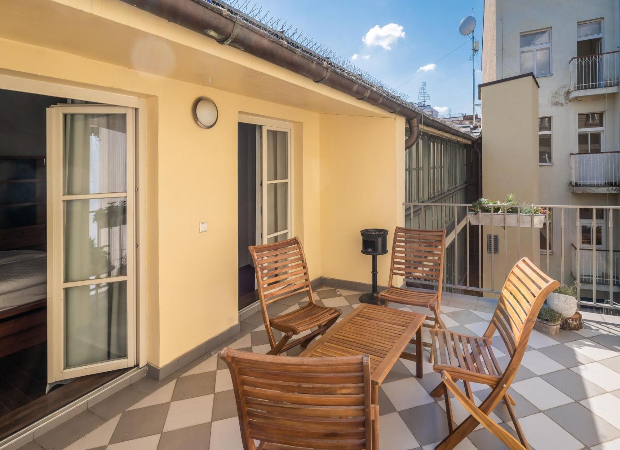 4 Elements Apartments Prague Luaran gambar